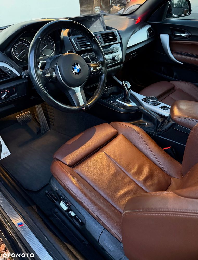 BMW Seria 2 220d M Sport - 9