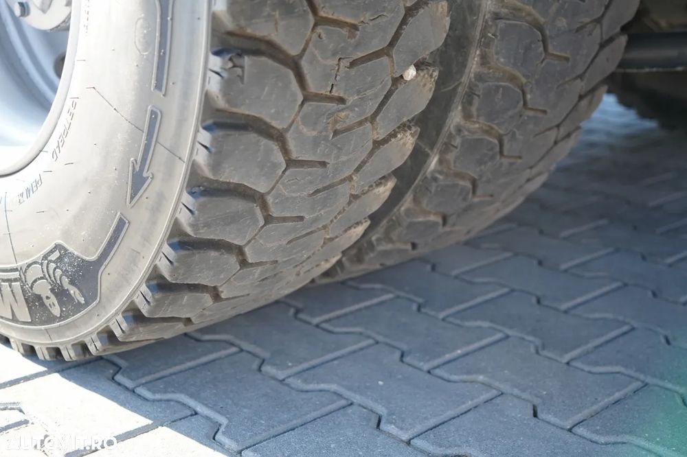 Iveco TRAKKER 410 / LIVRARE - 6,5 M + PALFINGER PK 19.001 SLD / PODEA RESISTENTĂ / 3 LOCURI / TELECOMANDĂ/ - 22