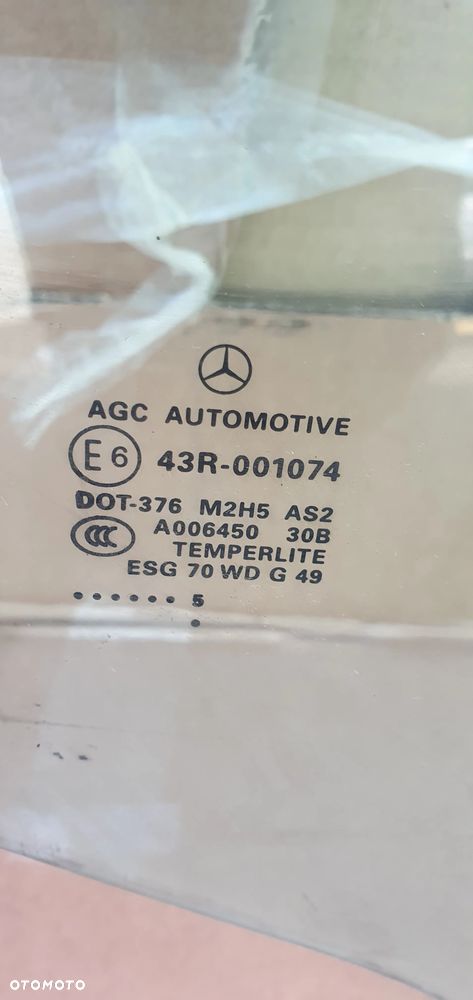 Szyba prawy przód przednia prawa Mercedes GL X166 W166 AS2 15r - 5