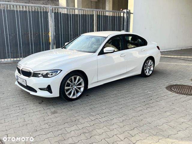 BMW Seria 3 320i - 14