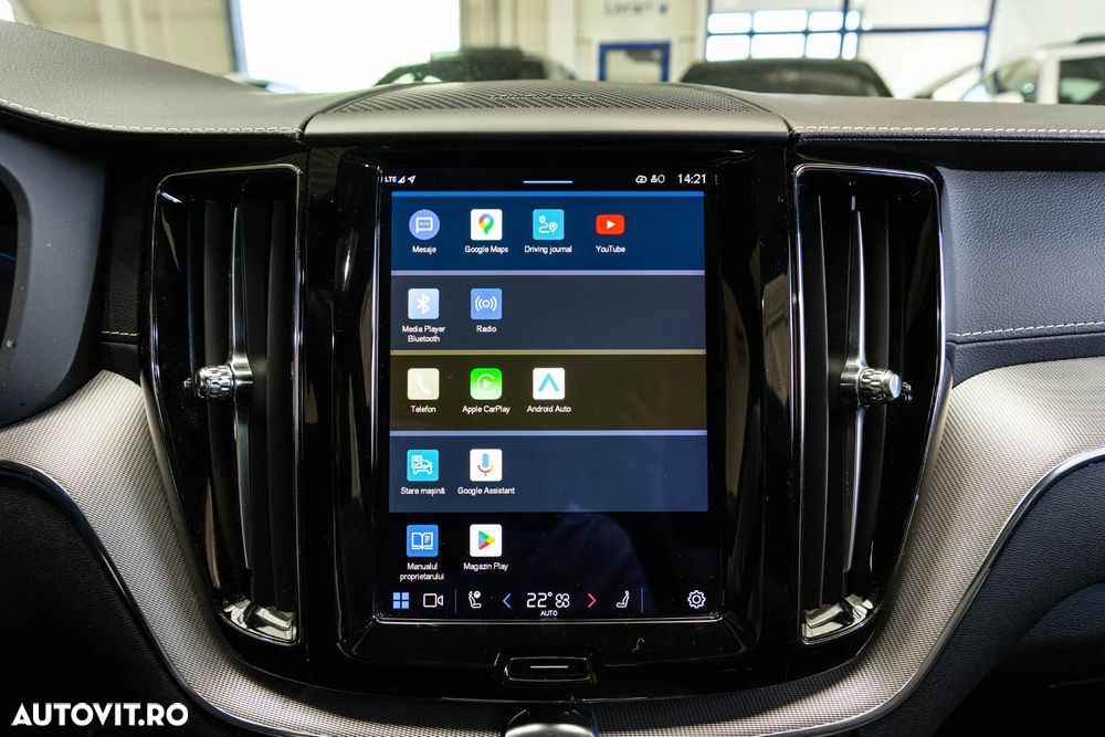 Volvo XC 60 T6 AWD AT PHEV Plus Dark - 19