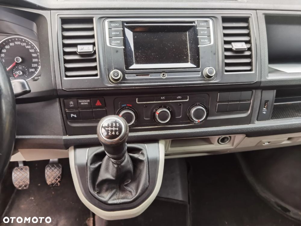 Volkswagen Transporter T6 - 6