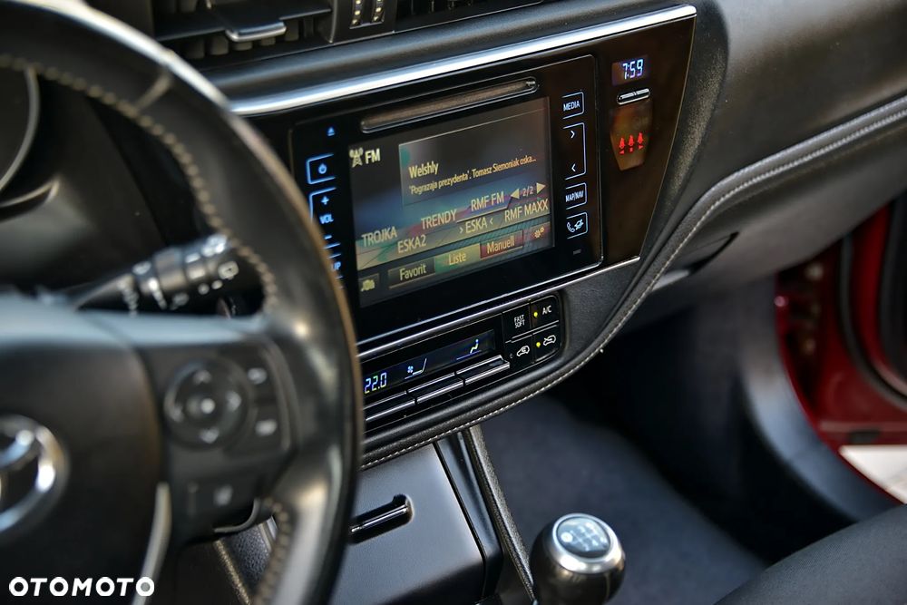 Toyota Auris 1.2 T Dynamic - 26