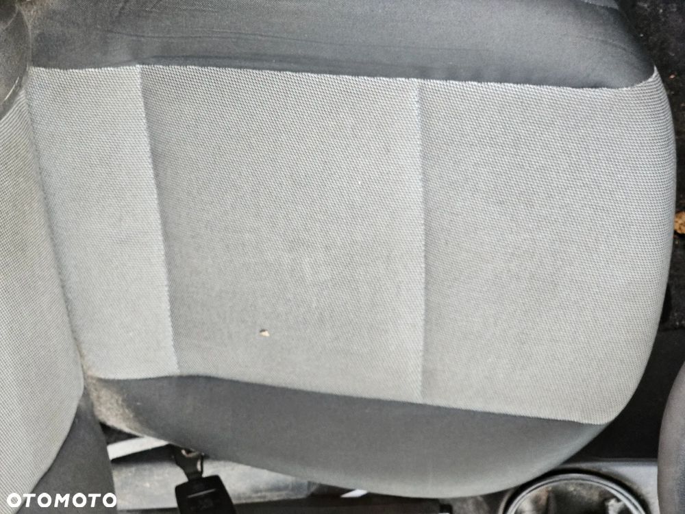 Skoda Roomster I Fabia II fotel przód przedni prawy - 3