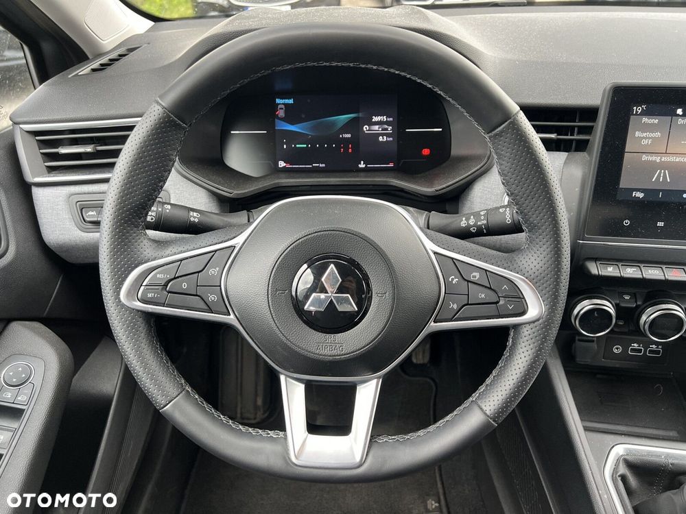 Mitsubishi Colt 1.0T Intense Style Cold - 11