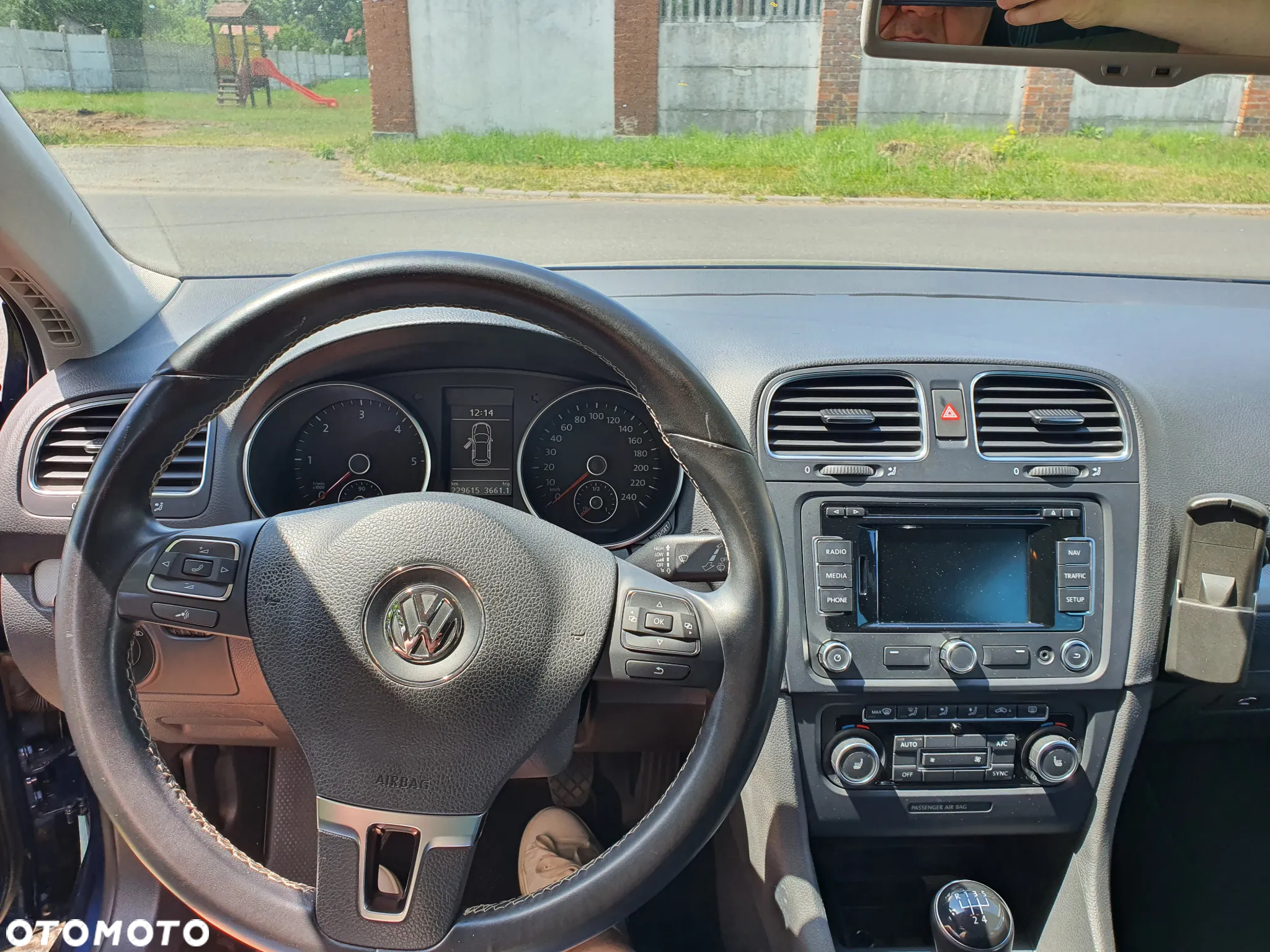 Volkswagen Golf Variant 1.6 TDI DPF MATCH - 24