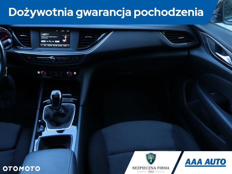 Opel Insignia - 10