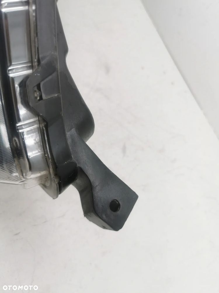 Lampa przednia prawa Nissan Qashqai J11 - 3