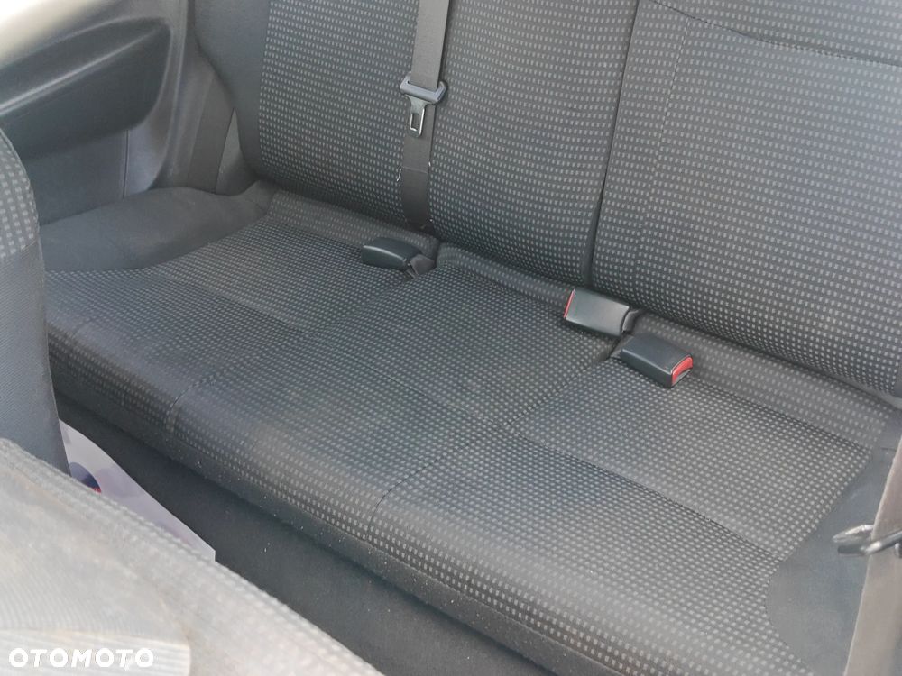 Honda Civic 1.4i S - 8