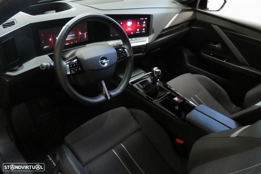 Opel Astra 1.2 T GS - 7