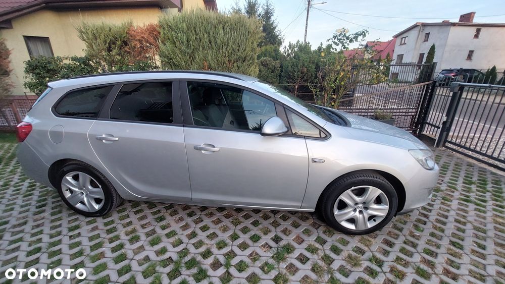 Opel Astra - 2