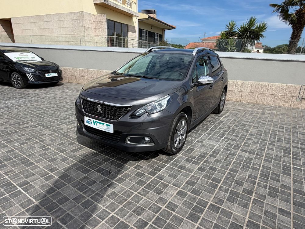 Peugeot 2008 1.2 PureTech Style - 3