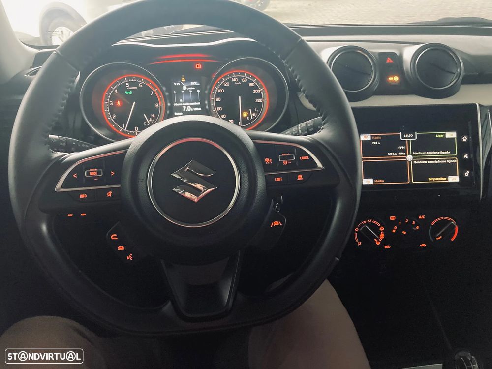 Suzuki Swift 1.2 Mild Hybrid GLX - 18