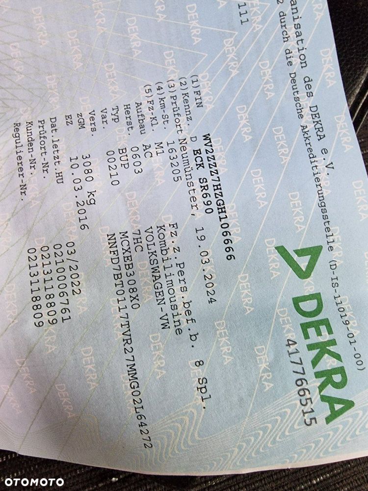 Volkswagen Multivan - 23