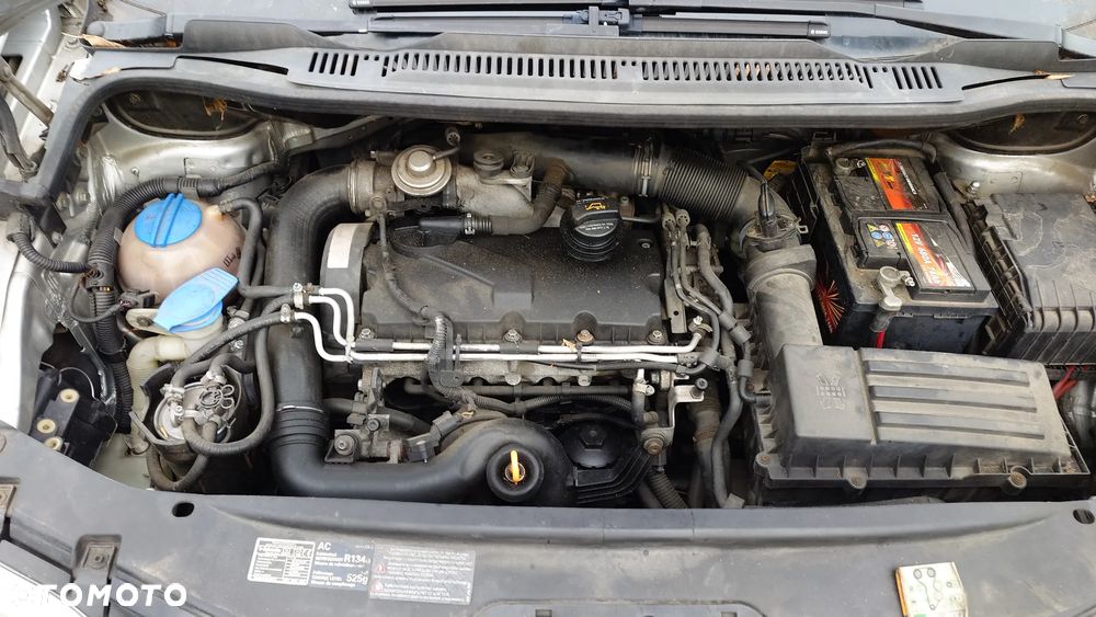 Volkswagen Touran 04R 1.9 77 KW NA CZĘŚCI - 6