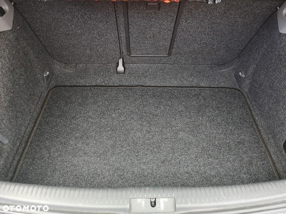 Volkswagen Golf 1.4 FSI Trendline - 8