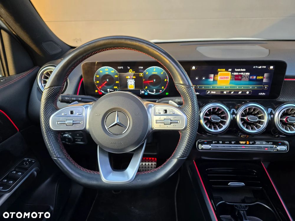 Mercedes-Benz GLB 200 d 4-Matic AMG Line 8G-DCT - 26