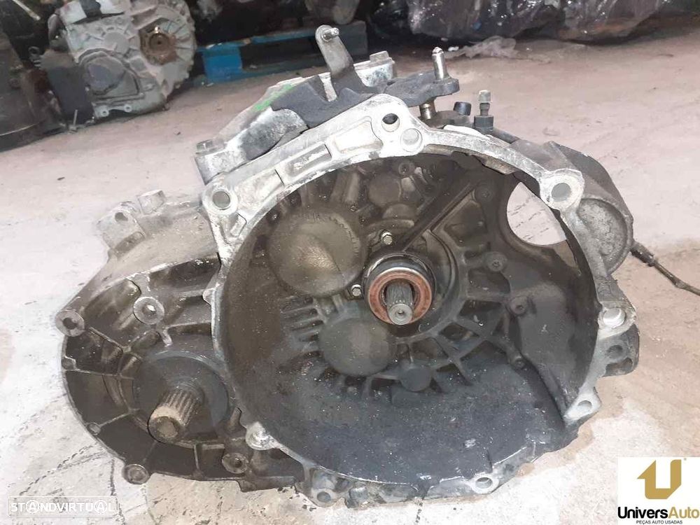 CAIXA VELOCIDADES VOLKSWAGEN TOURAN 2003 -GNE - 3