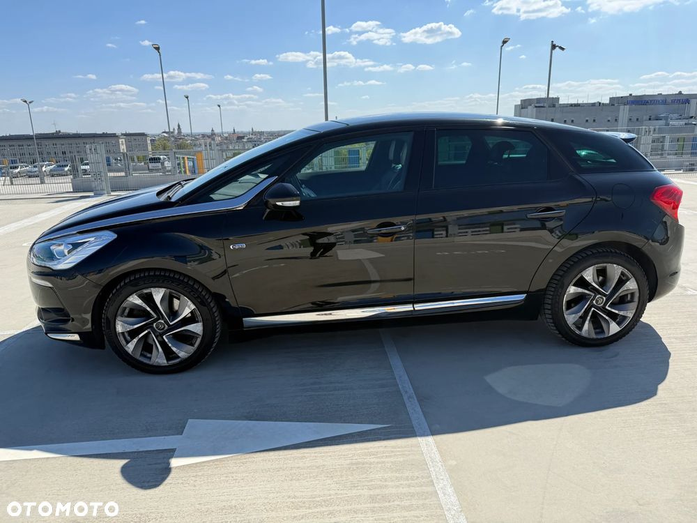 Citroën DS5 Hybrid4 EGS6 SportChic - 12