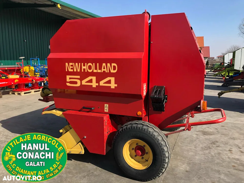 New Holland 544 - presa baloti rotunzi 120x120 / 60CP - 10