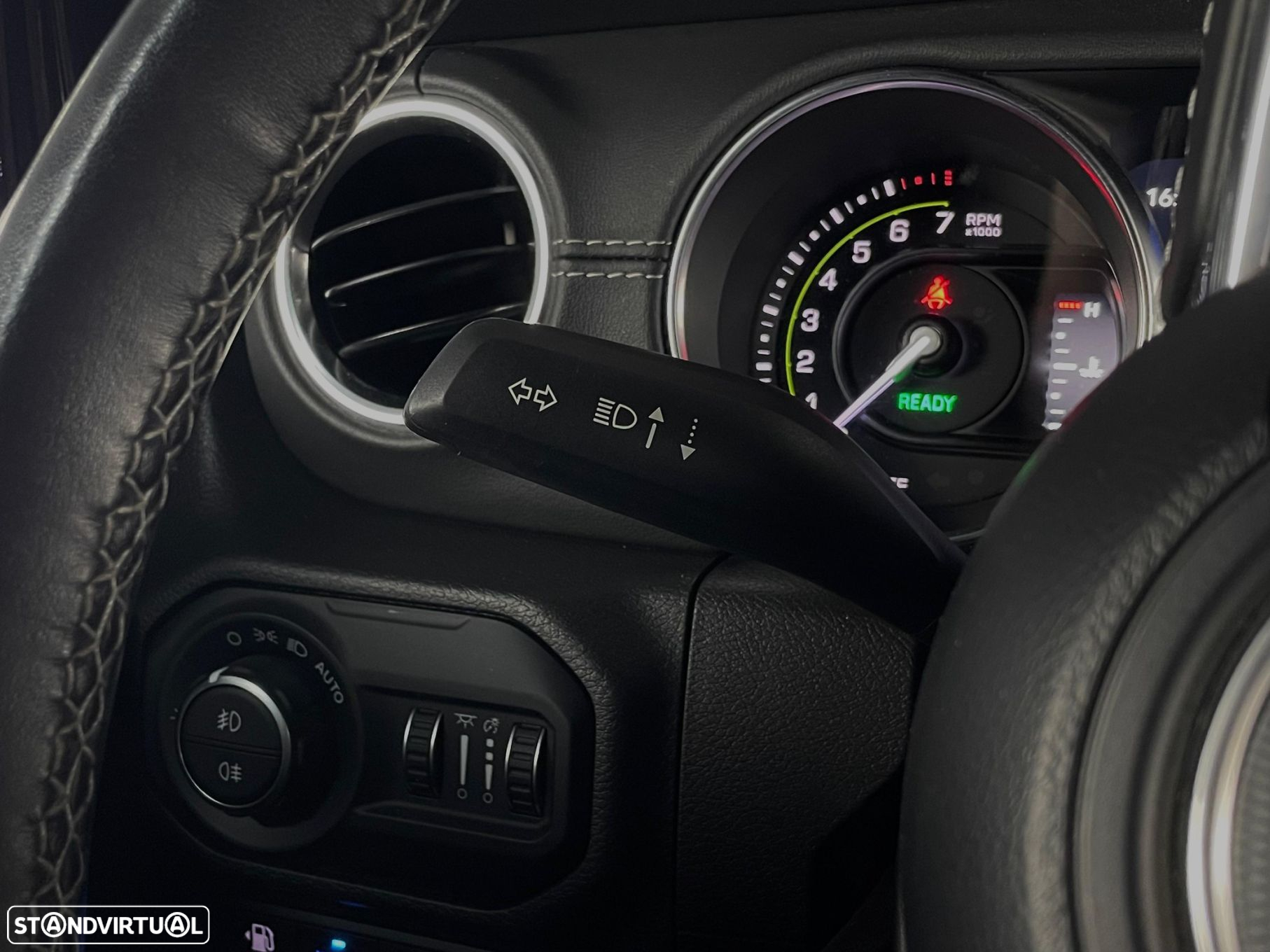 Jeep Wrangler - 14