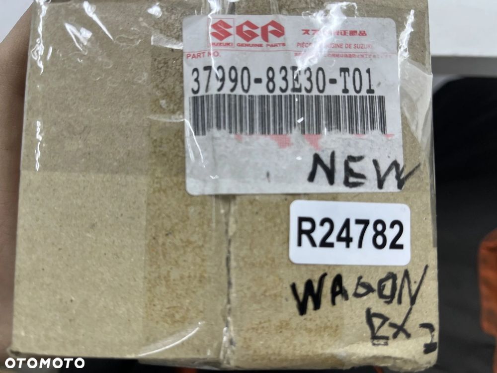 Przełącznik Suzuki Wagon R+ 2 II 98-03r. panel podnoszenia szyb lewy przód EU 37990-83e30-t01 - 5