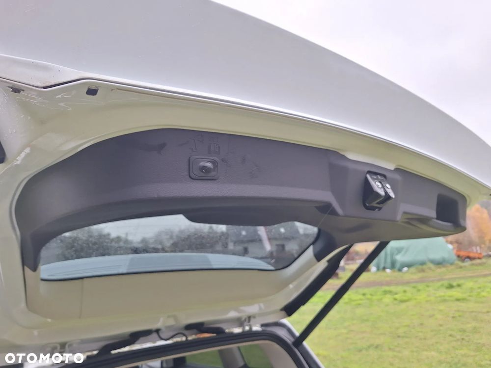 Ford Kuga 2.0 TDCi 4WD Titanium Plus - 12