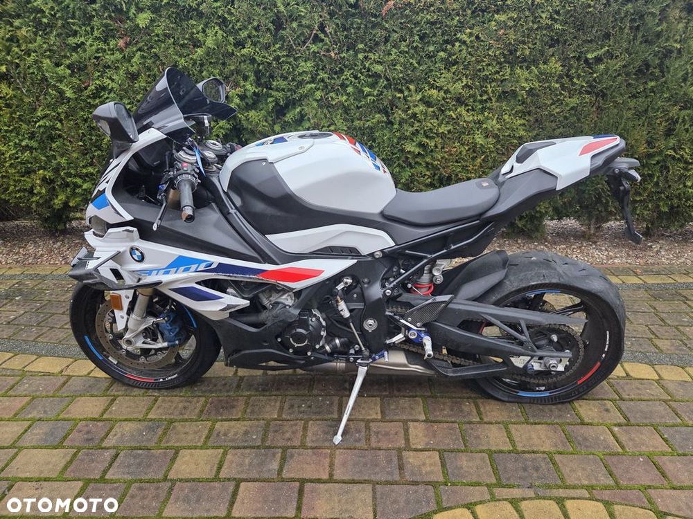 BMW S - 11