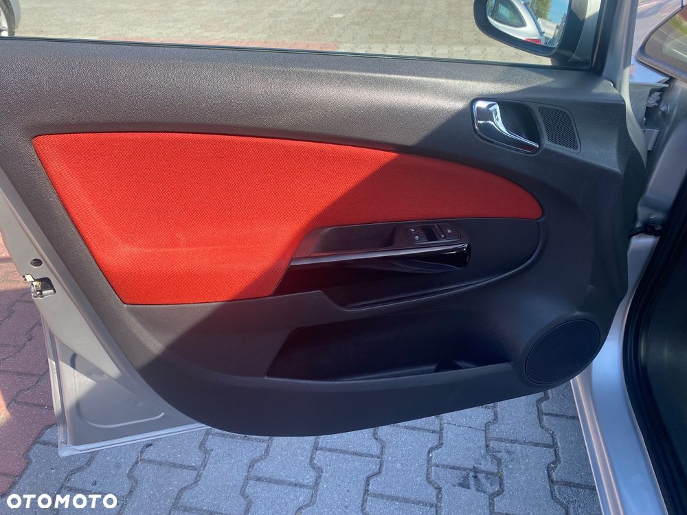 Opel Corsa 1.2 16V Color Edition - 32