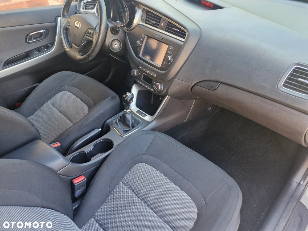 Kia Ceed 1.6 CRDi L - 24