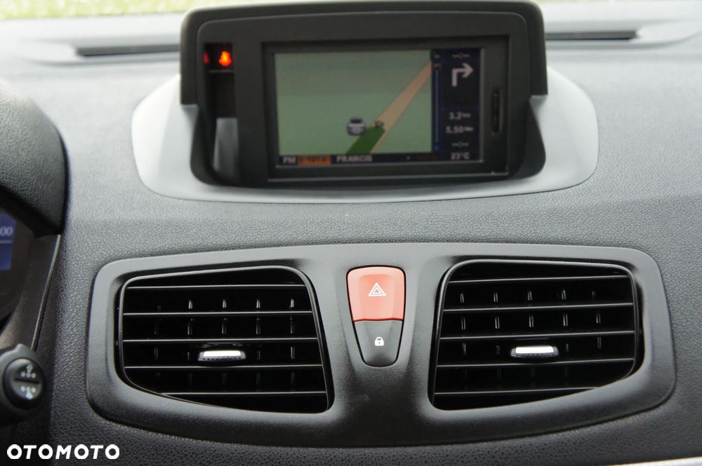 Renault Fluence 2.0 16V 140 Dynamique - 19