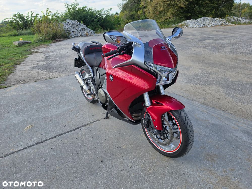 Honda VFR - 7