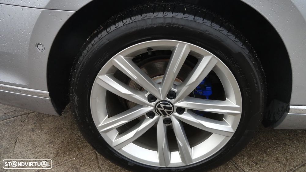 VW Passat Variant - 8