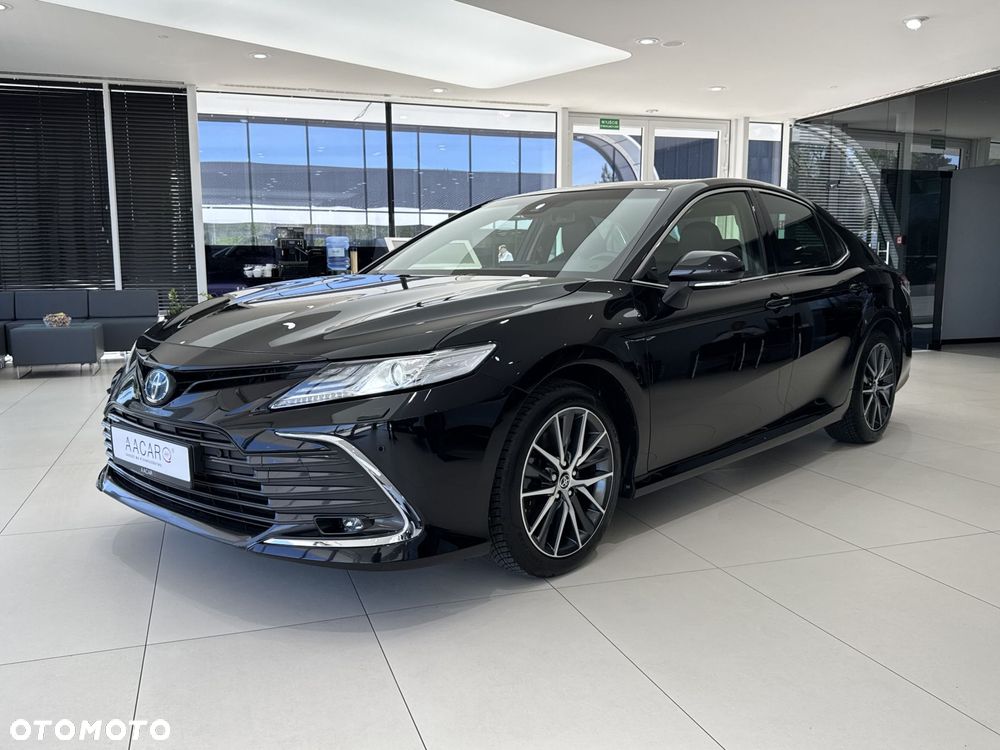 Toyota Camry 2.5 Hybrid Executive CVT - 2
