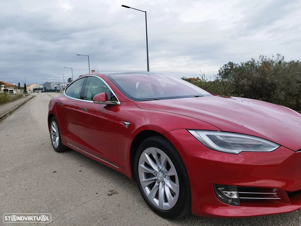 Tesla Model S Long Range - 3