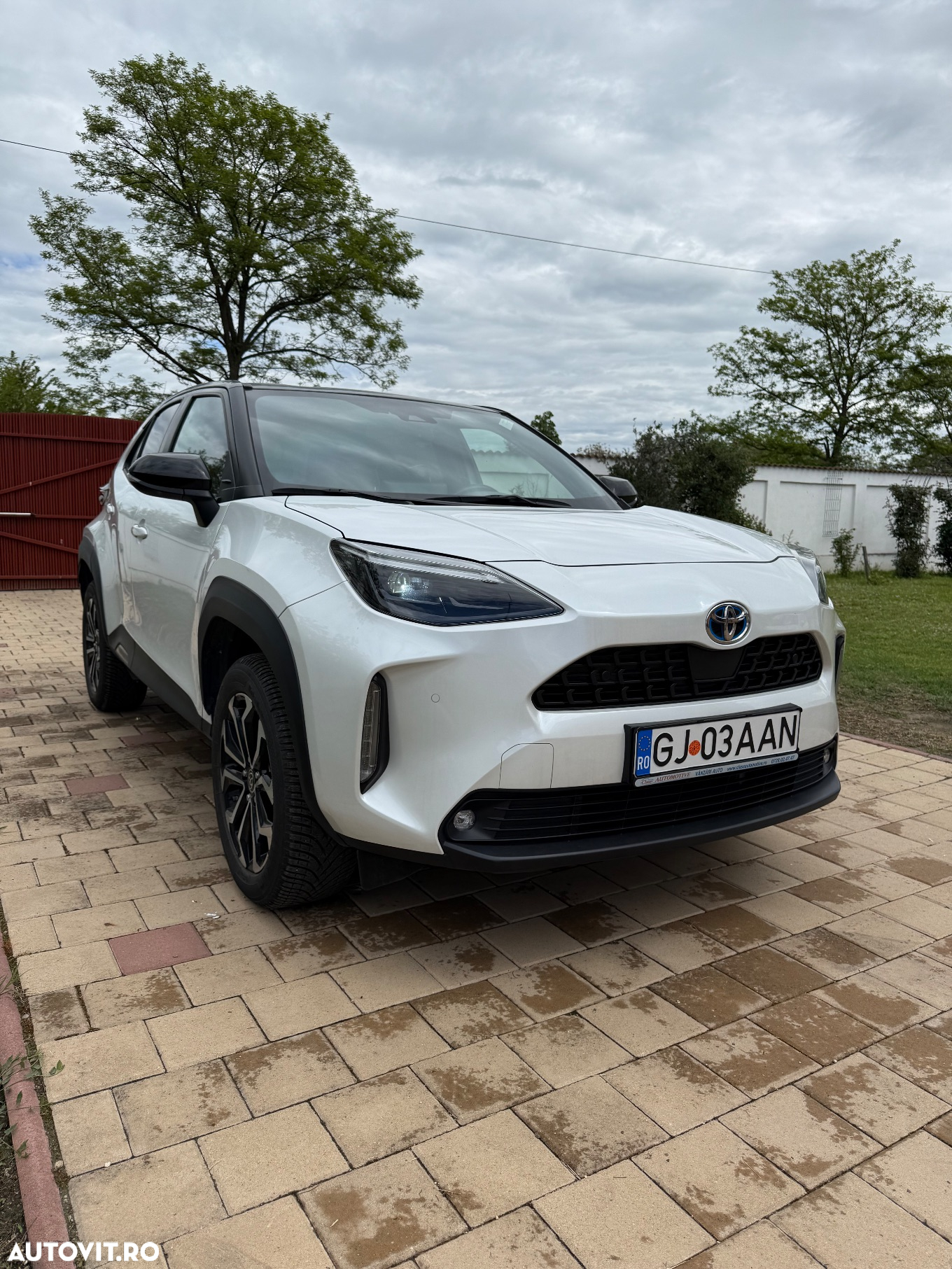 Toyota Yaris Cross 1.5 VVT-i HSD 4x2 Dynamic - 2