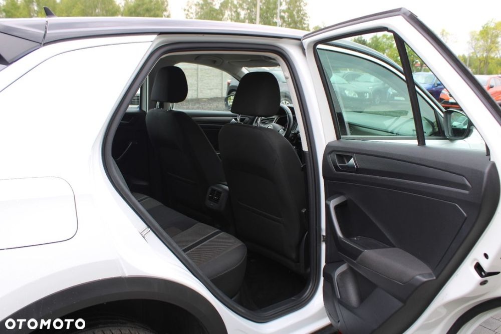 Volkswagen T-Roc - 36