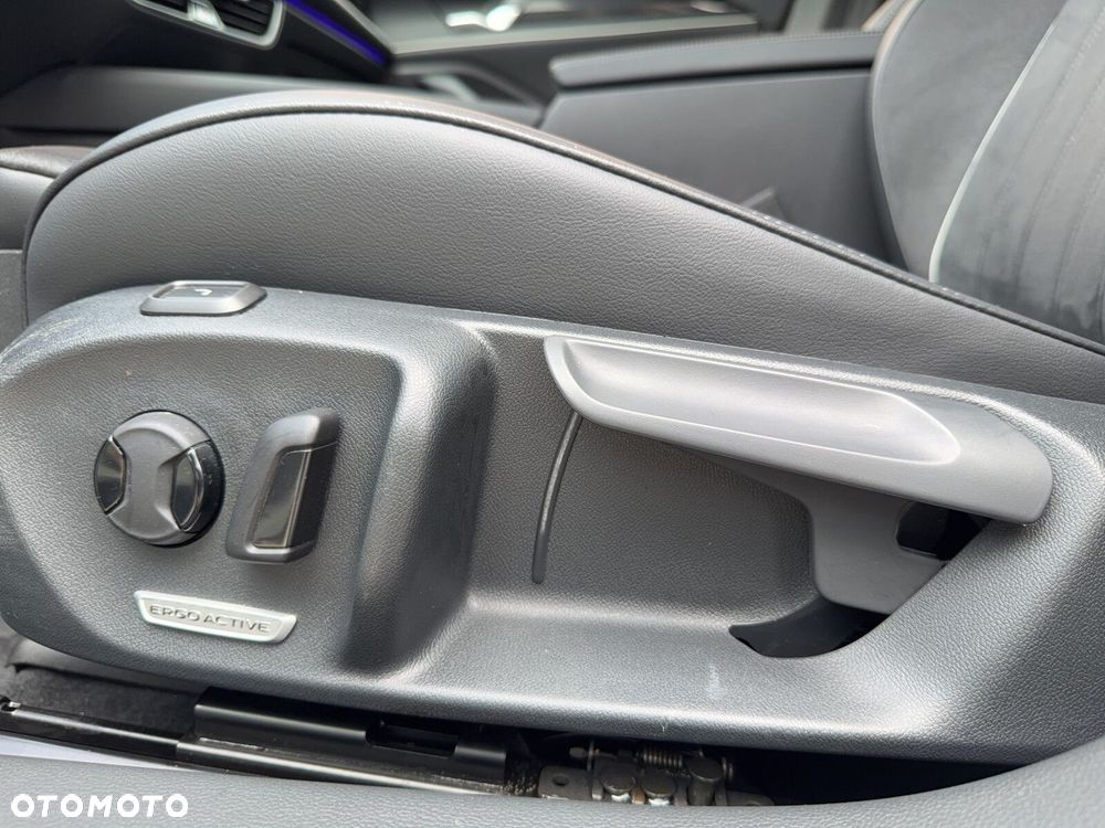 Volkswagen Passat - 14