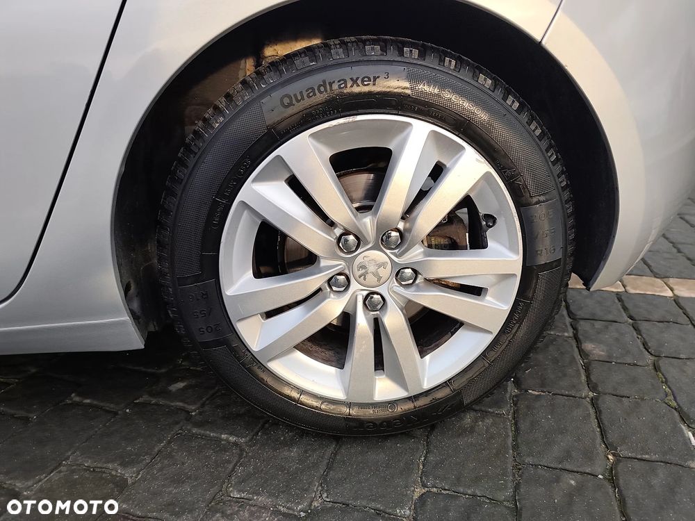 Peugeot 308 1.6 THP Allure - 10