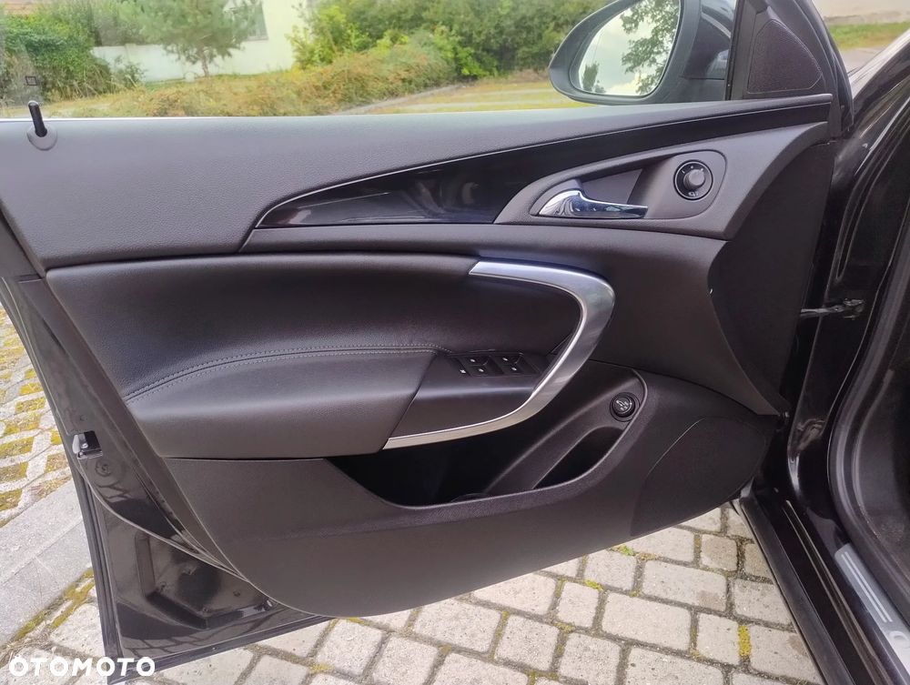 Opel Insignia 2.0 T Cosmo - 12