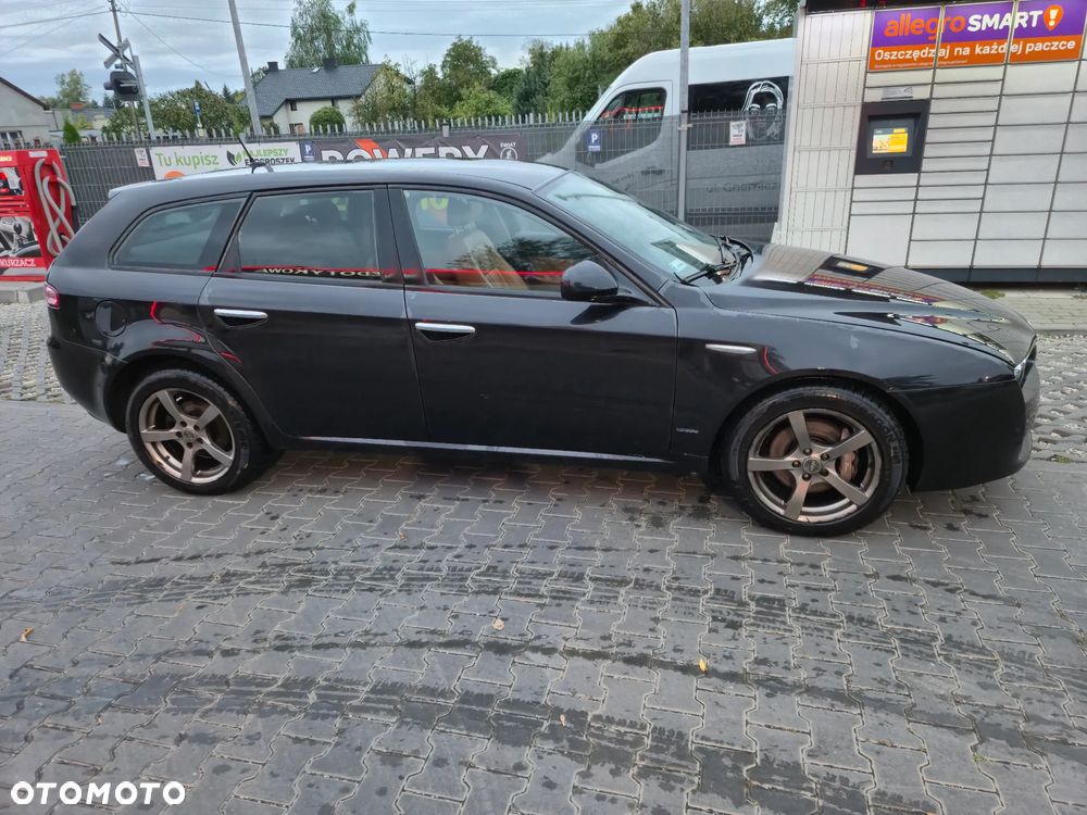 Alfa Romeo 159 - 2