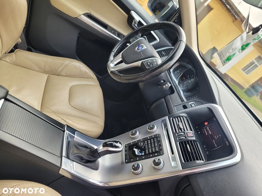 Volvo XC 60 T5 Geartronic Kinetic - 9