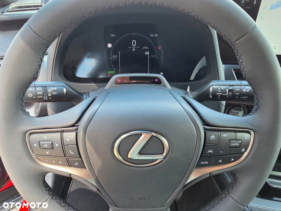 Lexus UX - 9