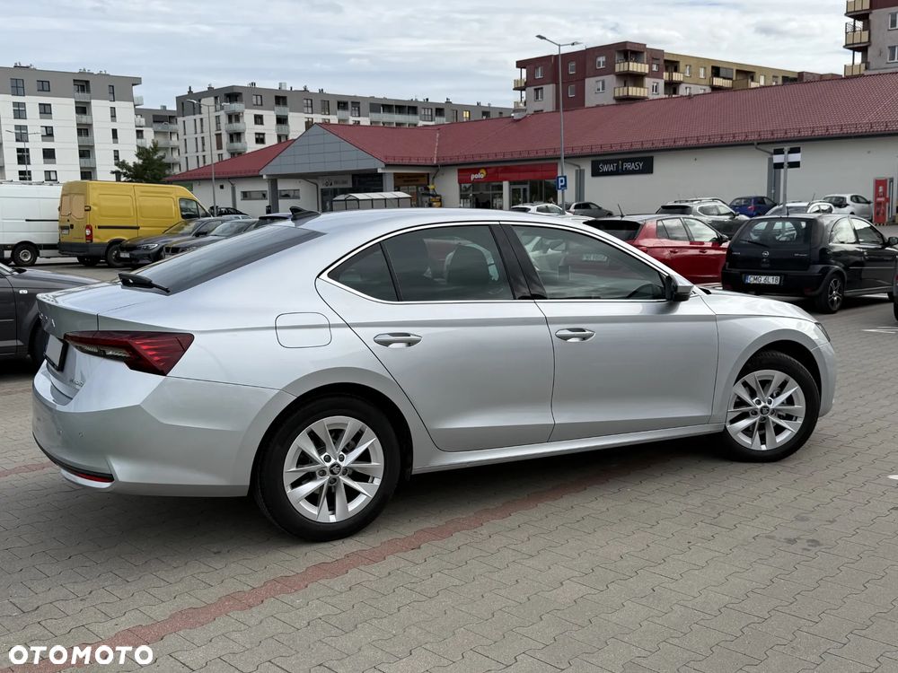 Skoda Octavia 1.5 TSI mHEV Edition 130 Selection DSG - 11
