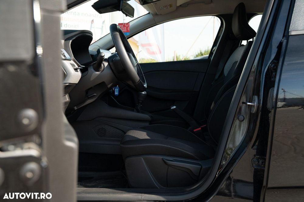 Renault Clio - 8