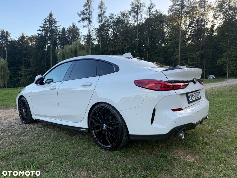 BMW Seria 2 218d - 17
