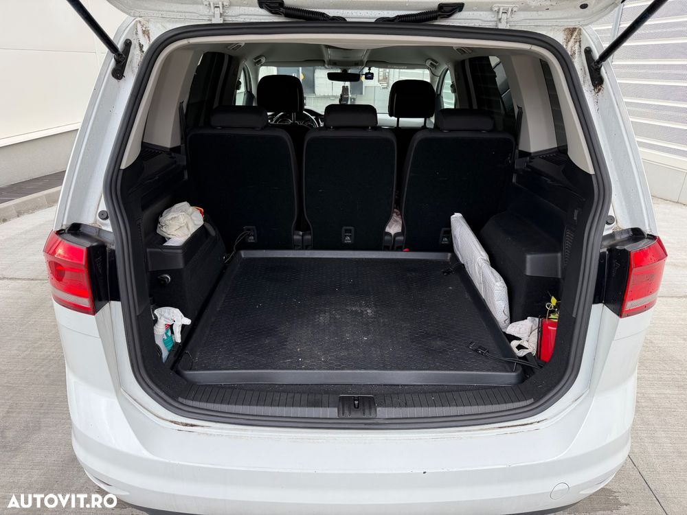 Volkswagen Touran 2.0 TDI Comfortline - 8