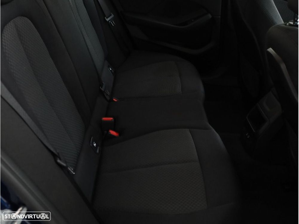 BMW 118 i Corporate Edition Auto - 16