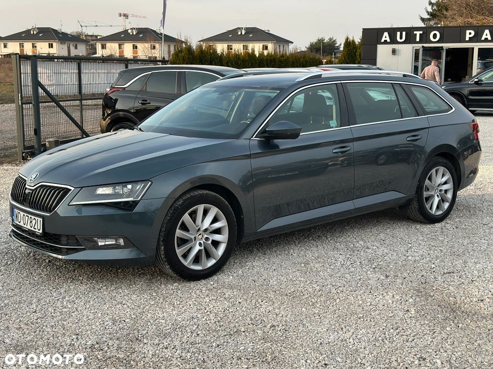 Skoda Superb 2.0 TDI SCR Style DSG - 1