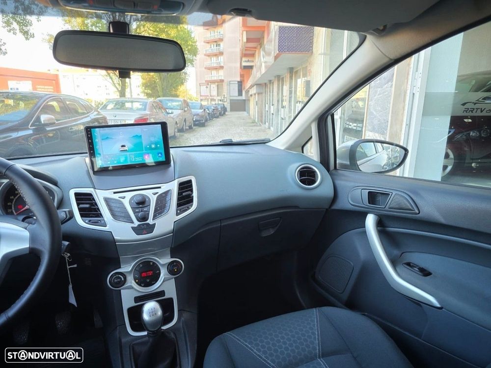Ford Fiesta 1.25 Titanium - 22